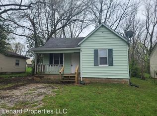 3242 W State St, Springfield, MO 65802
