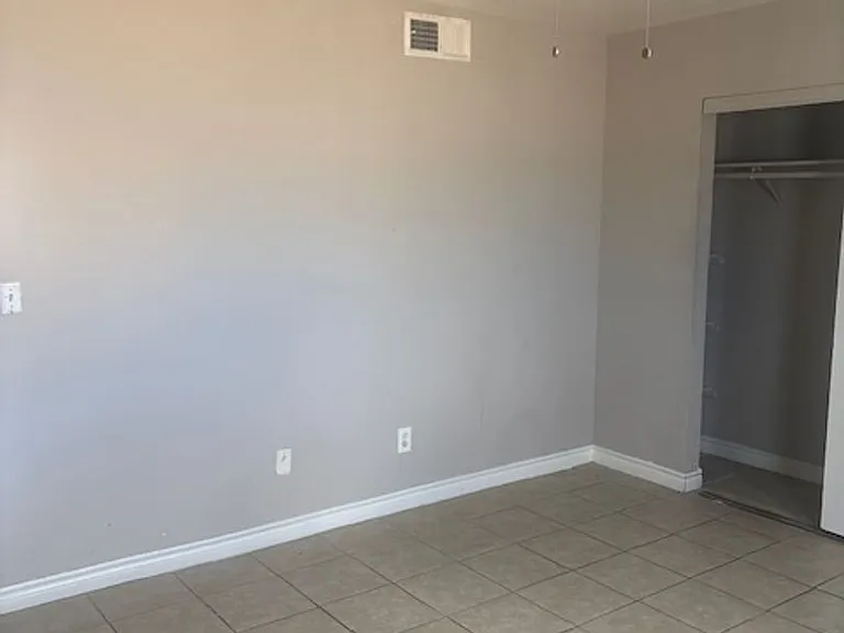 4344 N Vornsand Dr — Photo 9