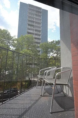 Rented by Compass | media 12