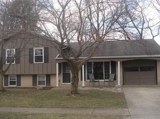 225 Whispering Pnes, Springboro, OH 45066
