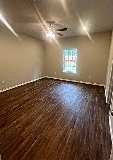504 Ranier Dr — Photo 13