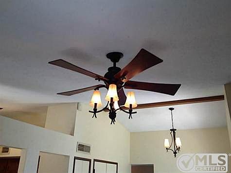 5th image of 4216 Driscoll Dr