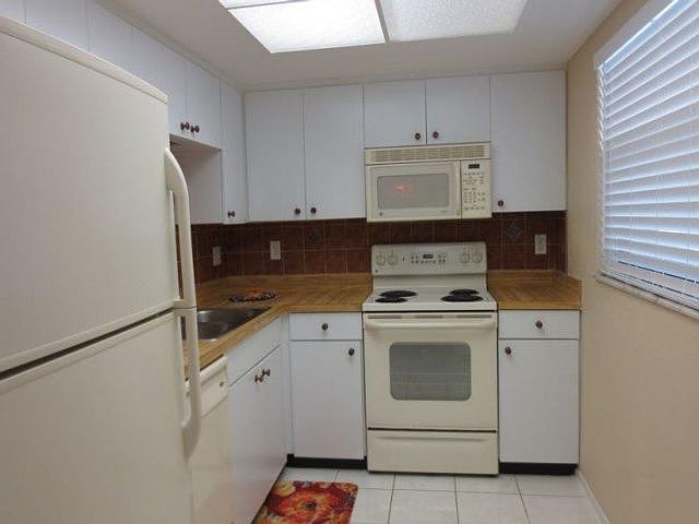 2nd image of 3034 Eastland Blvd