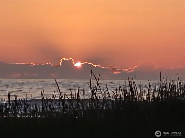 304 14th Street NW #315, Long Beach, WA 98631