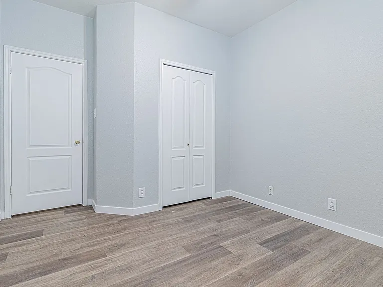 213 Tapwood Ln — Photo 16