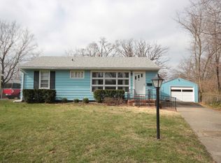 28 Medial Pl, Decatur, IL 62521