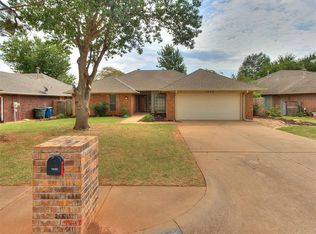 1420 Salem Ave, Edmond, OK 73003