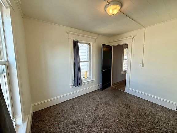 4th image of 26-30 Massabesic St #28-2