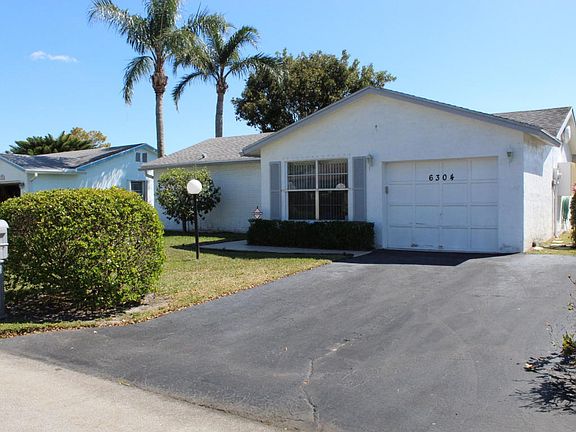 3rd image of 6304 Silver Moon Ln