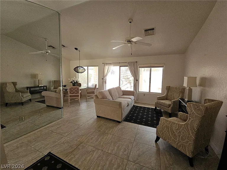 2525 Palmridge Dr — Photo 5