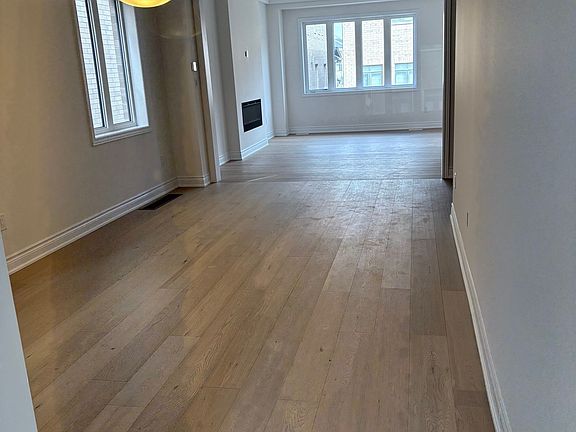 2nd image of 15 Keyworth Cres