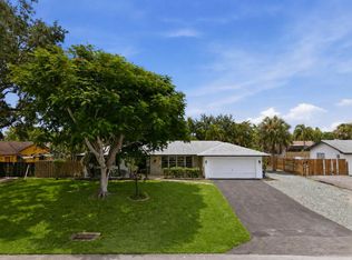 31 W Coconut Drive, Lake Worth, FL 33467
