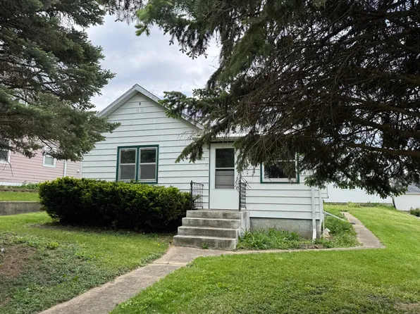 2013 Washington St, Elk Horn, IA 51531