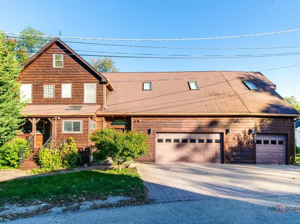 108 Janet Dr, Island Lake, IL 60042