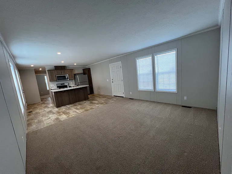 38000 Le Chateau Blvd #336 — Photo 4