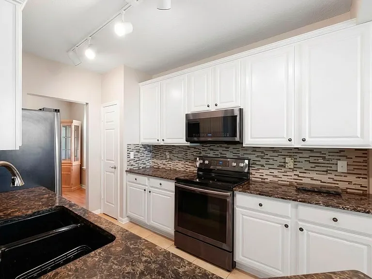 2019 Santa Catalina Ln — Photo 6
