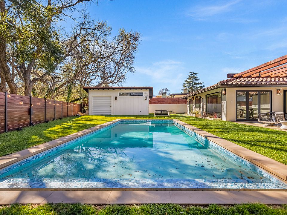 615 Crestview Drive, Ojai, CA 93023