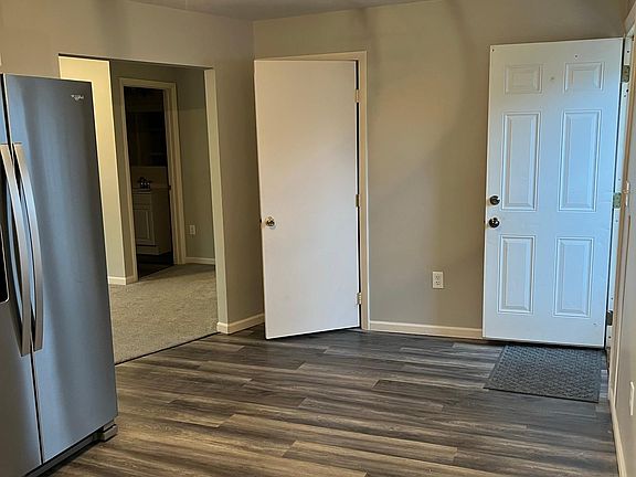 4th image of 4749 Meigs Ave