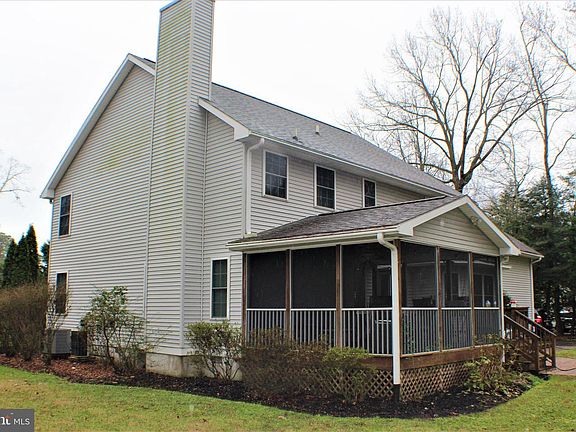 5th image of 206 Woodlands Ct