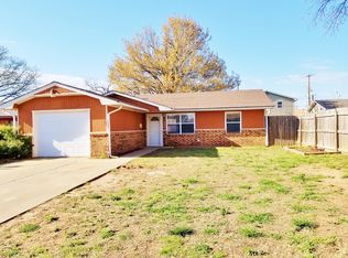 1604 Montana Ave, Chickasha, OK 73018