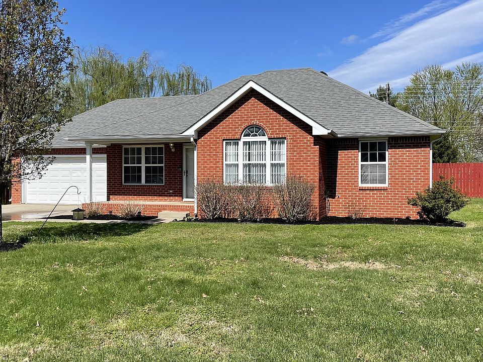 1st image of 223 Valley Ct