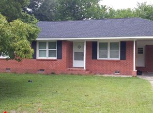 886 Watts Dr, Sumter, SC 29154