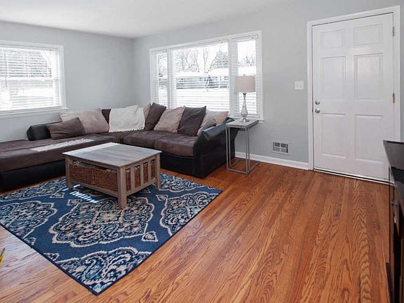 4th image of 2505 Woodmont Dr
