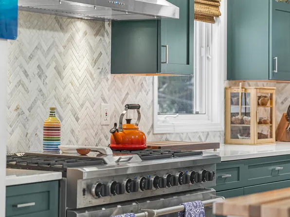 227 Monroe St, Traverse City, MI 49684