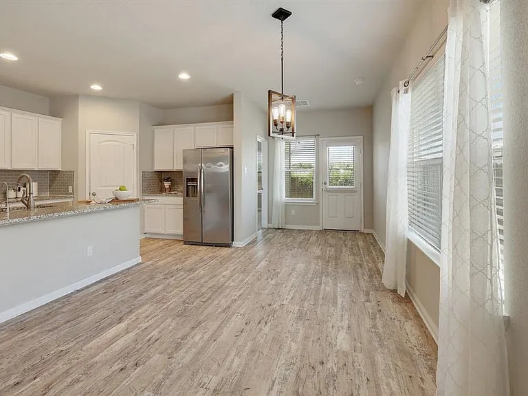 460 Galway Bay Ln — Photo 6