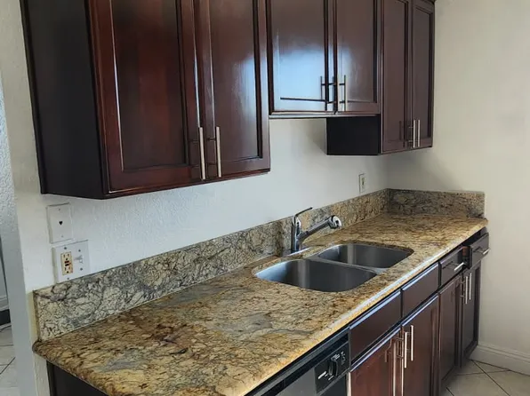 3924 W 113th St APT 11, Inglewood, CA 90303