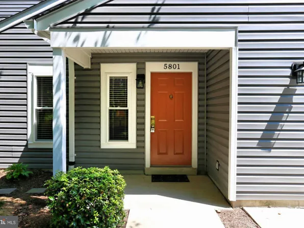 5801 Orchard Hill Ct, Clifton, VA 20124