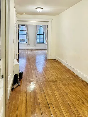 Rented by Oxford Property Group | media 35