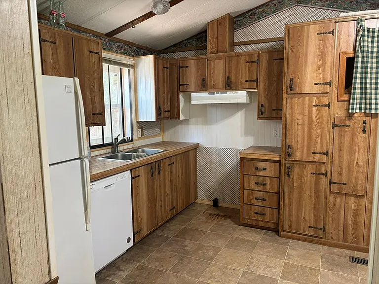 1162 N 1340 E — Photo 3
