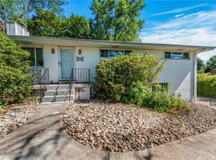 610 Greenspring Dr, Gibsonia, PA