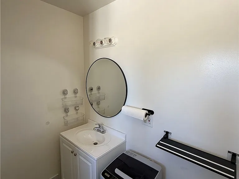 10642 Nettleton St #1/2 — Photo 9