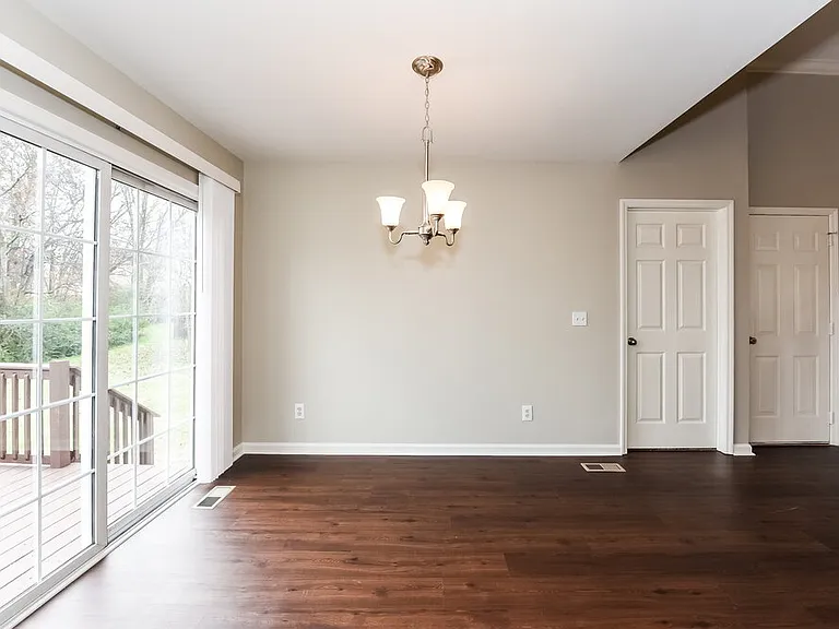 2838 Candlewicke Dr — Photo 5
