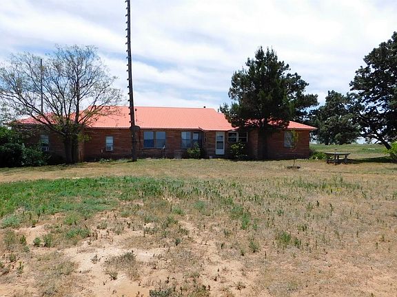 3rd image of 521 County Road 1223