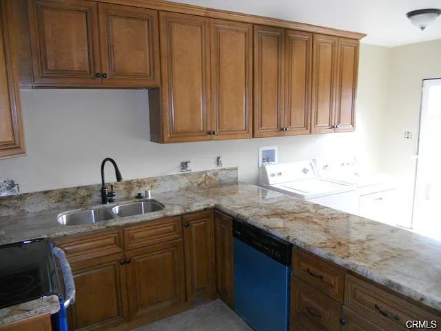 2 bed, 1100 sqft, $2,795 — Photo 3