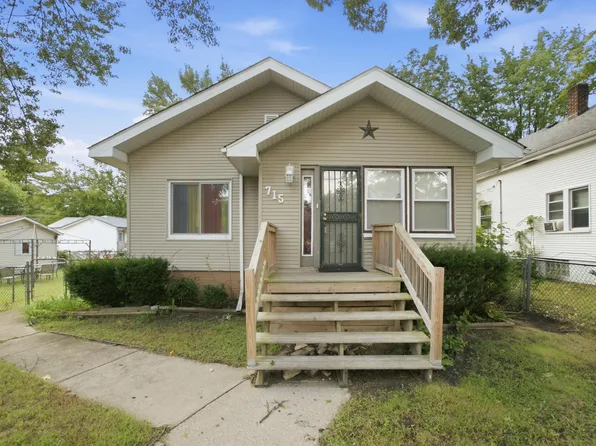 715 Fairfield Ave, Michigan City, IN 46360