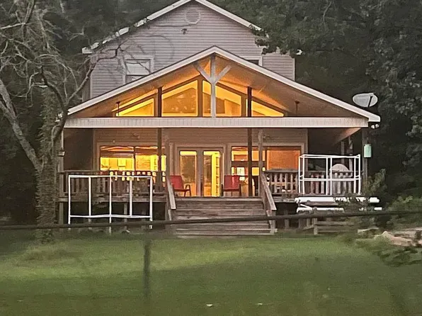 48 Lakeshore Dr, Conway, AR 72032