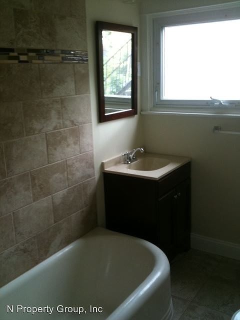 2nd image of 15 E Park Rd #A