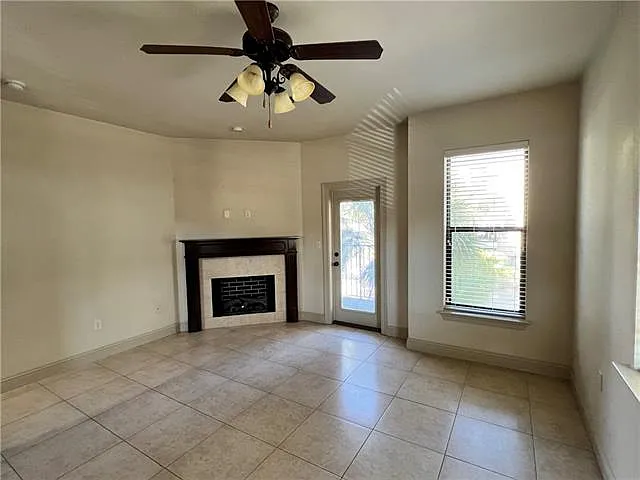 810 Lafitte St #105 — Photo 12