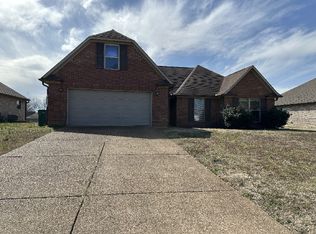 56 Valleydale Dr, Jackson, TN 38305