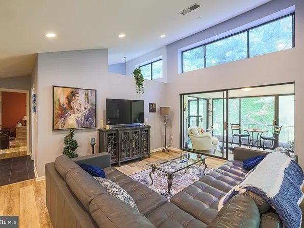 6350 Red Cedar Pl Unit 405, Baltimore, MD 21209