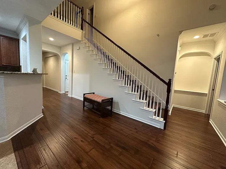 2540 Arbor Dr — Photo 5