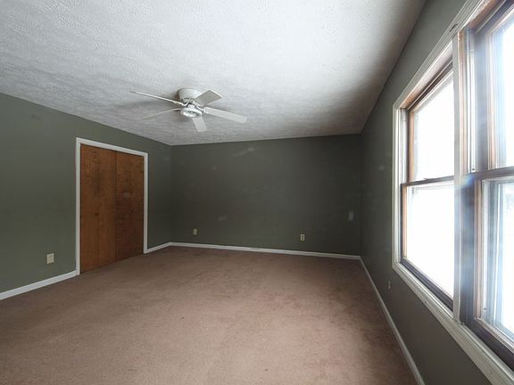 3rd image of 5516 Hobbs Ct