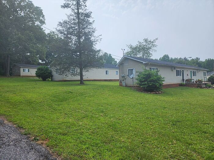 2nd image of 217 Henderson Cir APT 74
