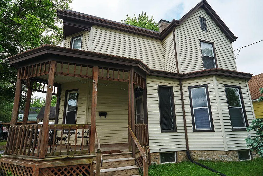 2 bed, 1.5 bath, 1100 sqft, $1,650 — Photo 4