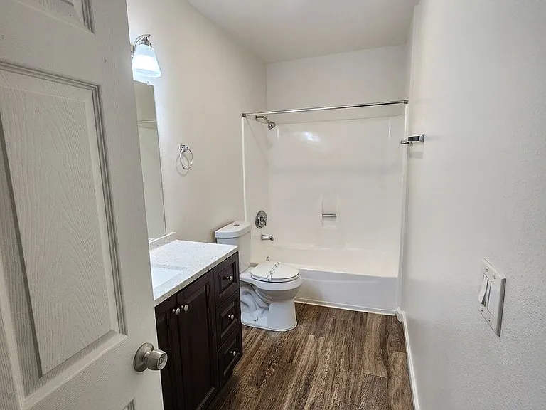 3738 Beyer Blvd #K — Photo 12