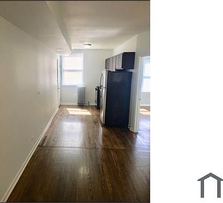 4th image of 7527 S Essex Ave APT 1